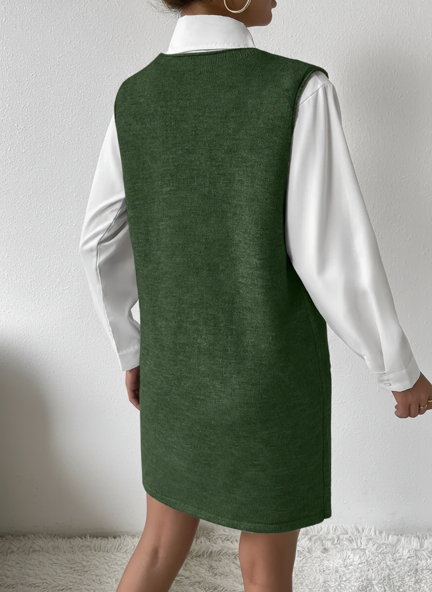 V-Neck Sleeveless Sweater Dress with Pockets – Effortless Cozy Chic - Pelléssa