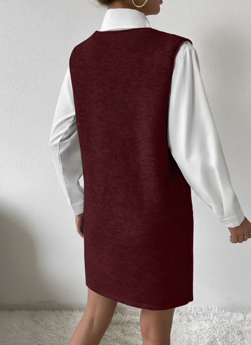 V-Neck Sleeveless Sweater Dress with Pockets – Effortless Cozy Chic - Pelléssa