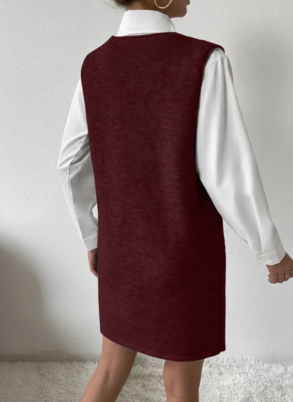 V-Neck Sleeveless Sweater Dress with Pockets – Effortless Cozy Chic - Pelléssa
